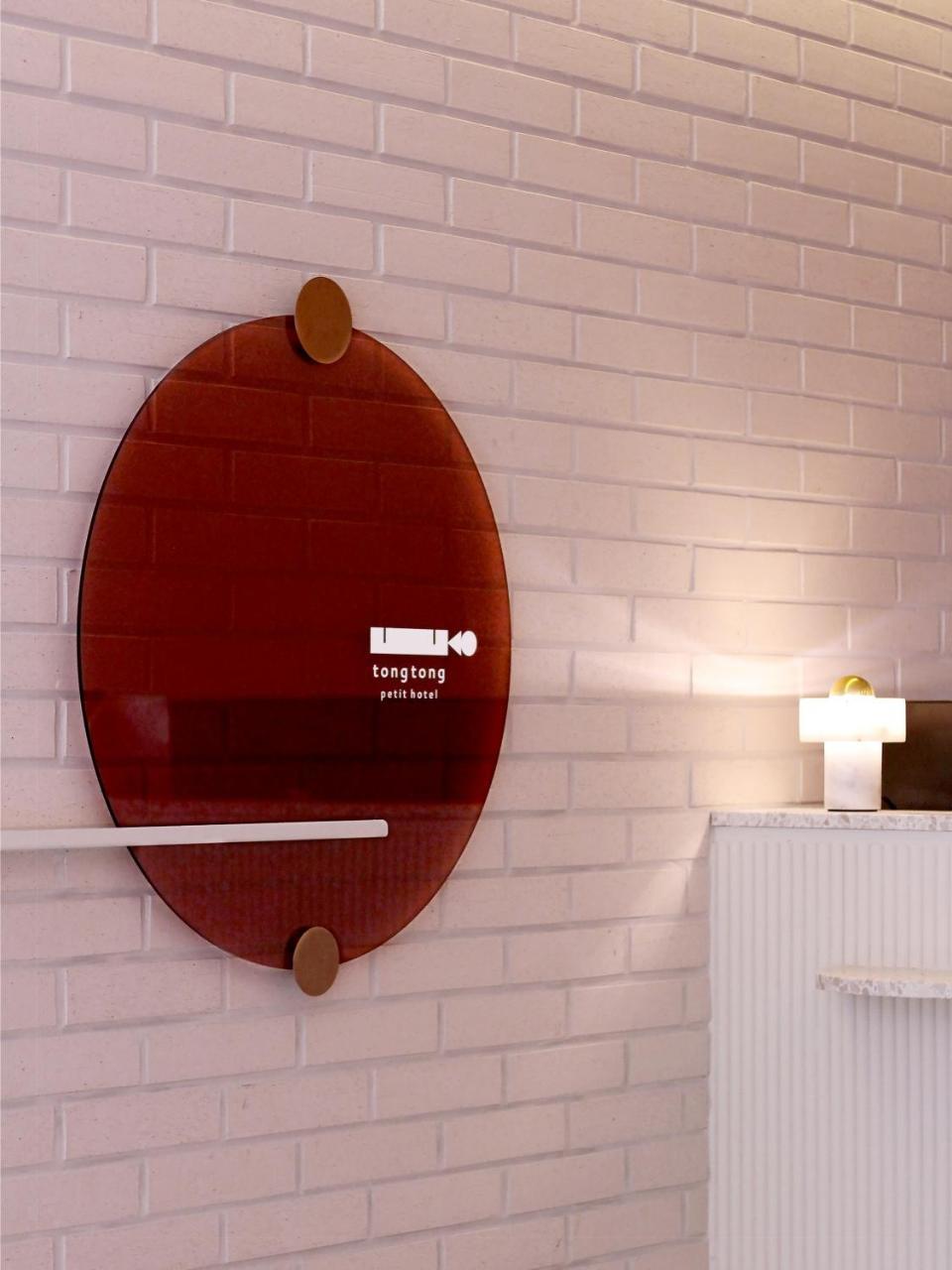 Tong Tong Petit Hotel Seoul Bagian luar foto