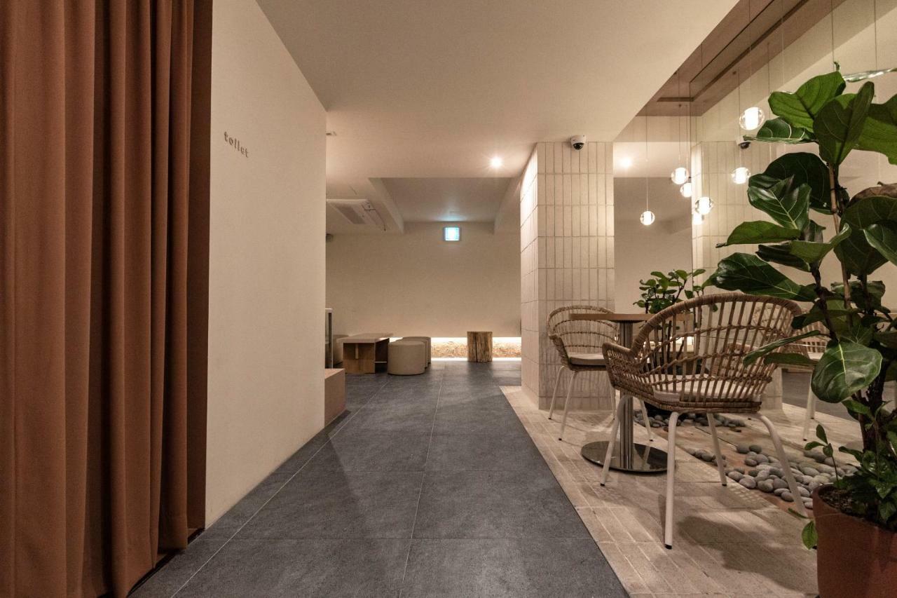 Tong Tong Petit Hotel Seoul Bagian luar foto